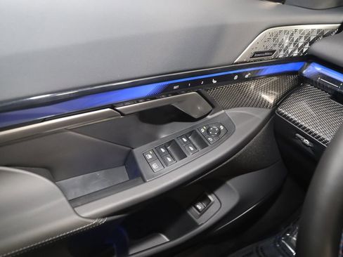 Used 2025 BMW M5 w/ Executive Package image 55