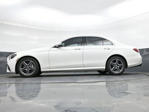 Used 2023 Mercedes-Benz E 350 4MATIC Sedan image 37