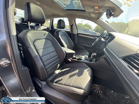 Used 2024 Volkswagen Jetta SE FWD image 33