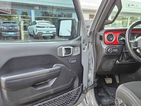 Used 2019 Jeep Wrangler Unlimited Rubicon image 21