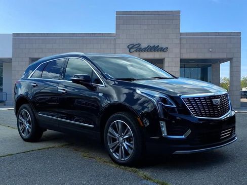New 2025 Cadillac XT5 Premium Luxury w/ LPO, Floor Liner Package image 3