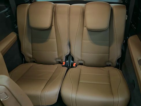 Certified 2025 Mercedes-Benz GLS 450 GLS 450 image 40