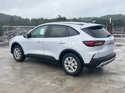 New 2025 Ford Escape Active w/ Cold Weather Package image 4