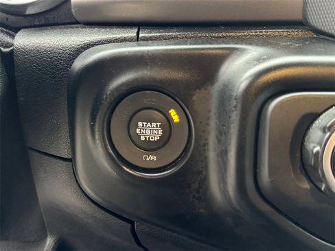 Certified 2020 Jeep Wrangler Sport image 17