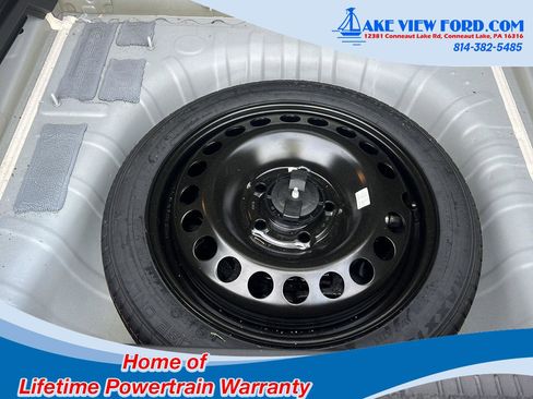 Used 2024 Chevrolet Trax RS w/ Sunroof Package FWD image 9