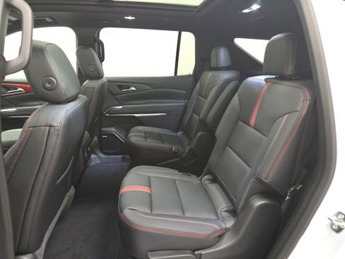 New 2026 Chevrolet Traverse RS image 21