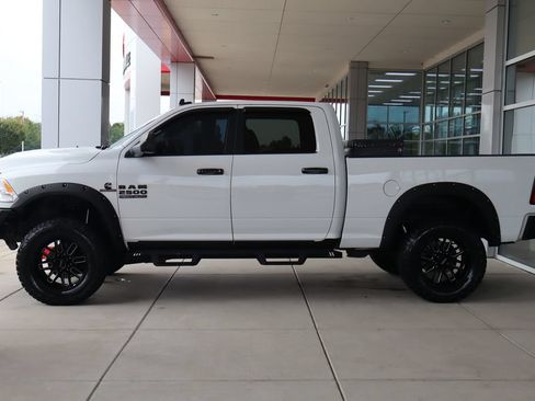 Used 2017 RAM 2500 SLT AWD/4WD image 4
