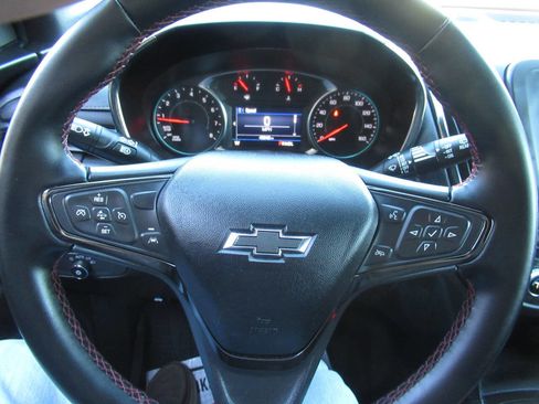Used 2023 Chevrolet Equinox RS AWD/4WD image 28