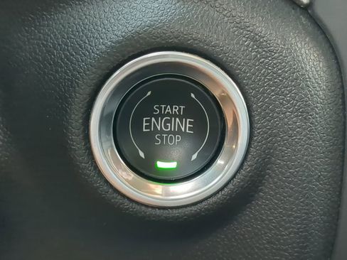 Used 2024 Chevrolet Silverado 2500 Custom w/ Custom Value Package image 27