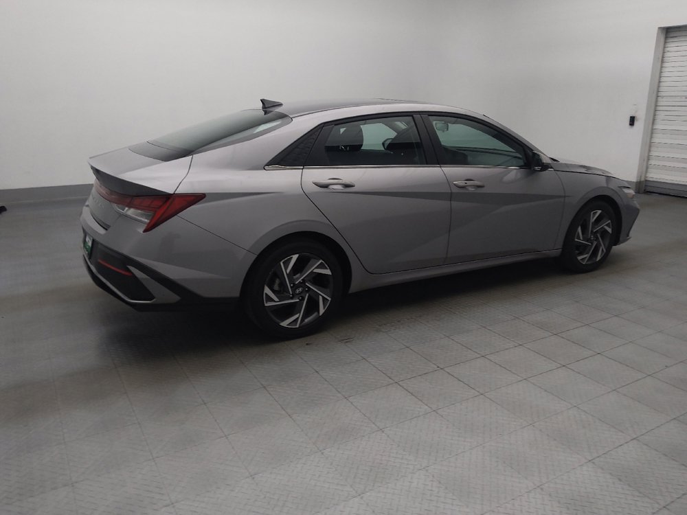 Used 2025 Hyundai Elantra SEL FWD image 10