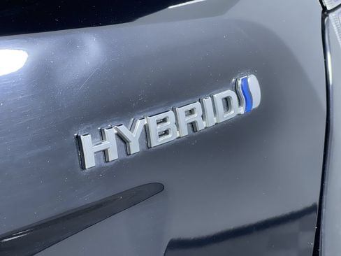 Used 2016 Toyota Prius Two FWD image 22