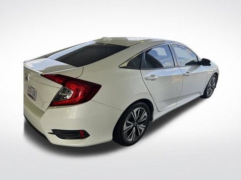 Used 2017 Honda Civic EX-T image 5