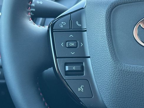 New 2026 Toyota Prius Plug-In Hybrid image 27