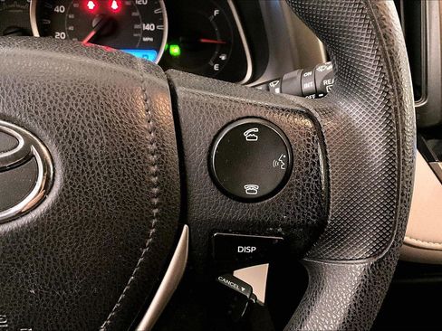 Used 2015 Toyota RAV4 XLE image 19