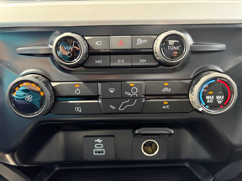 Used 2026 Ford F350 XLT w/ 360-Degree Camera Package AWD/4WD image 24