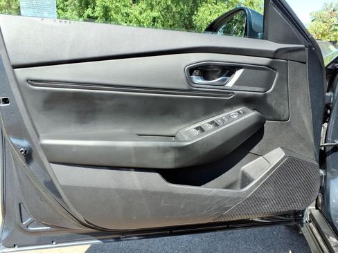 Used 2024 Honda Accord EX image 12