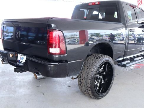 Used 2016 RAM 1500 Sport w/ Black Ram 1500 Sport Group AWD/4WD image 8