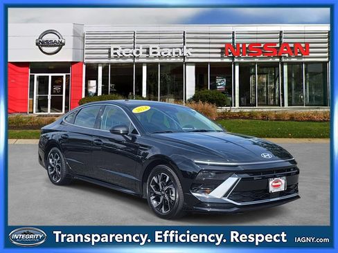 Used 2024 Hyundai Sonata SEL FWD image 1