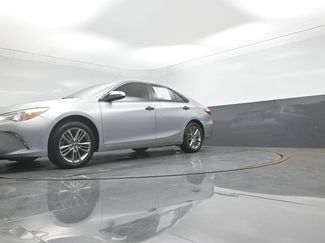 Used 2016 Toyota Camry SE video 1