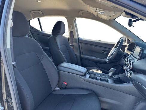 Used 2025 Nissan Sentra S FWD image 15