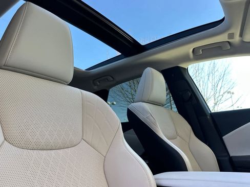 Used 2026 Lexus RX 350 w/ Convenience Package image 18