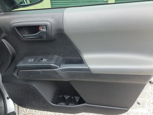 Certified 2023 Toyota Tacoma SR image 18
