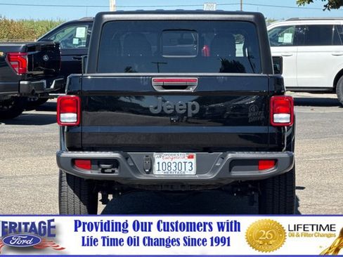 Used 2022 Jeep Gladiator Sport AWD/4WD image 5