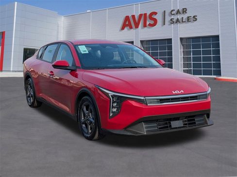 Used 2025 Kia K4 LXS image 3