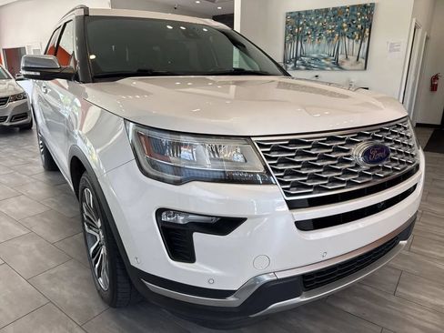 Used 2018 Ford Explorer Platinum AWD/4WD image 1