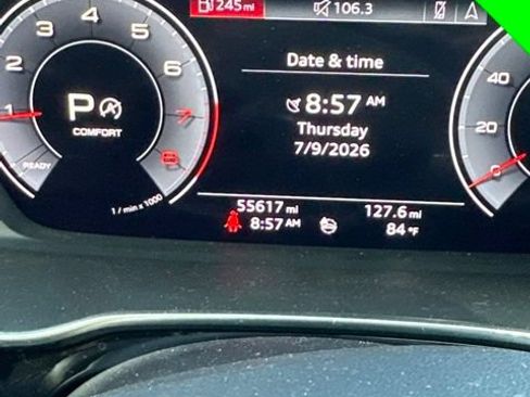 Used 2020 Audi Q3 2.0T Premium Plus w/ Premium Plus Package AWD/4WD image 2