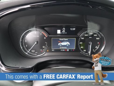 Used 2024 Cadillac XT5 Premium Luxury image 2