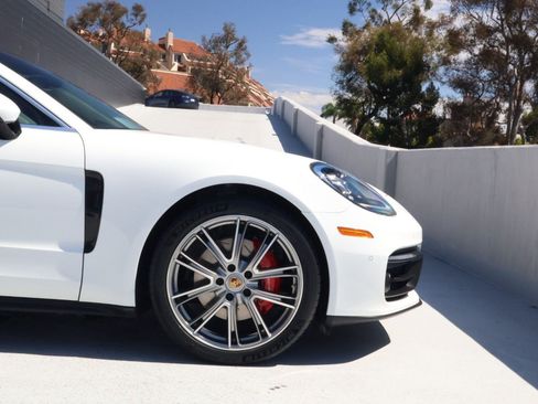 Certified 2022 Porsche Panamera 4S AWD/4WD image 11