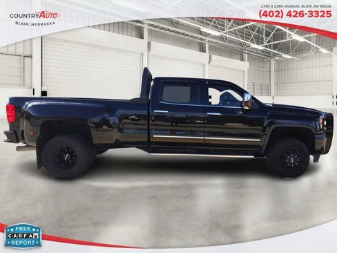 Used 2015 GMC Sierra 3500 Denali w/ Duramax Plus Package image 6