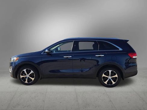 Used 2017 Kia Sorento EX w/ EX Advanced Touring Package image 3