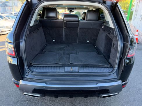 Used 2020 Land Rover Range Rover Sport HSE image 14