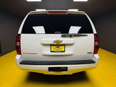 Used 2012 Chevrolet Suburban LT image 5