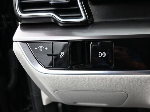 Used 2024 Kia Sportage EX AWD/4WD image 33