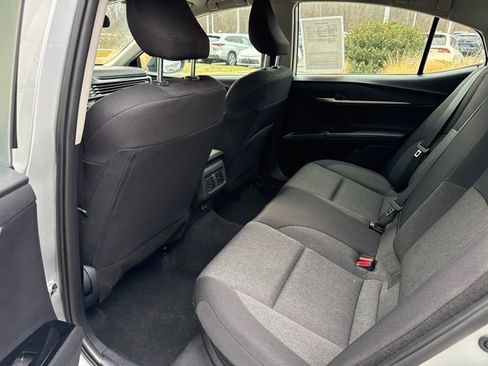 Used 2025 Toyota Camry LE image 23