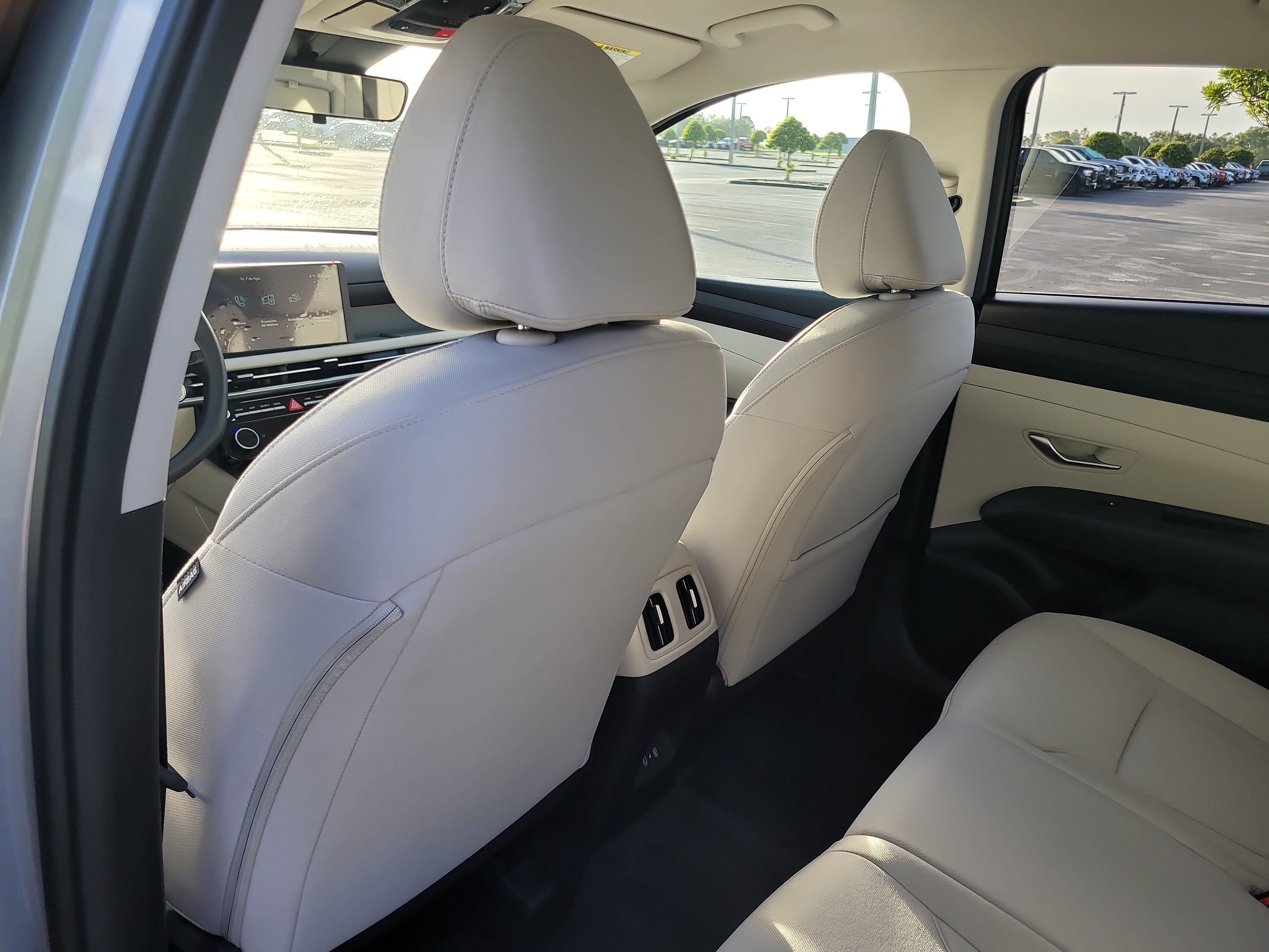 Used 2026 Hyundai Tucson SEL Plus FWD image 14