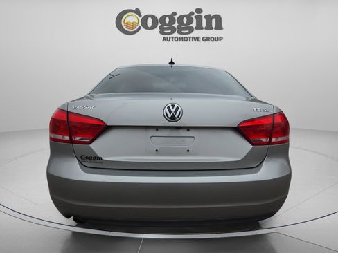 Used 2014 Volkswagen Passat 1.8T SE image 5