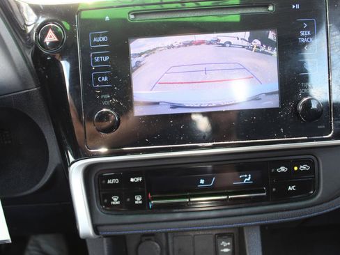 Used 2019 Toyota Corolla SE FWD image 16