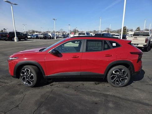 New 2026 Chevrolet Trax RS w/ Sunroof Package FWD image 24