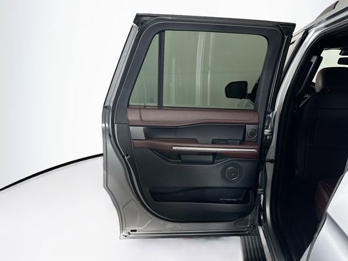Used 2024 Ford Expedition Max Limited image 27
