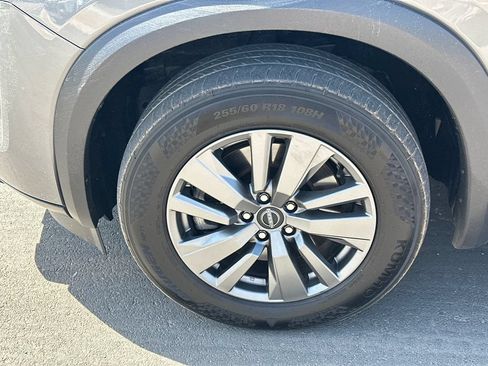Used 2025 Nissan Pathfinder SV AWD/4WD image 11