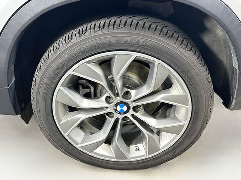 Used 2017 BMW X3 xDrive28i AWD/4WD image 11