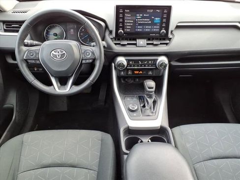 Used 2020 Toyota RAV4 XLE w/ Convenience Package image 10