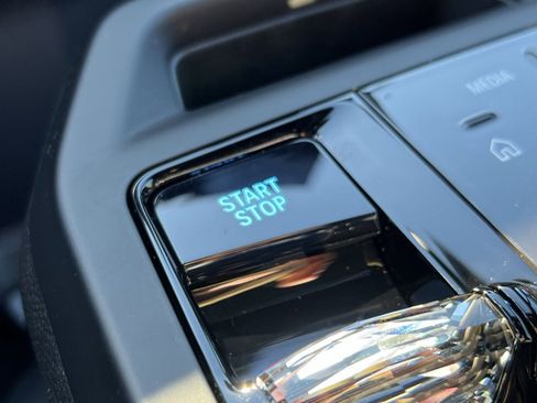 New 2026 BMW iX xDrive45 w/ M Sport Package image 33