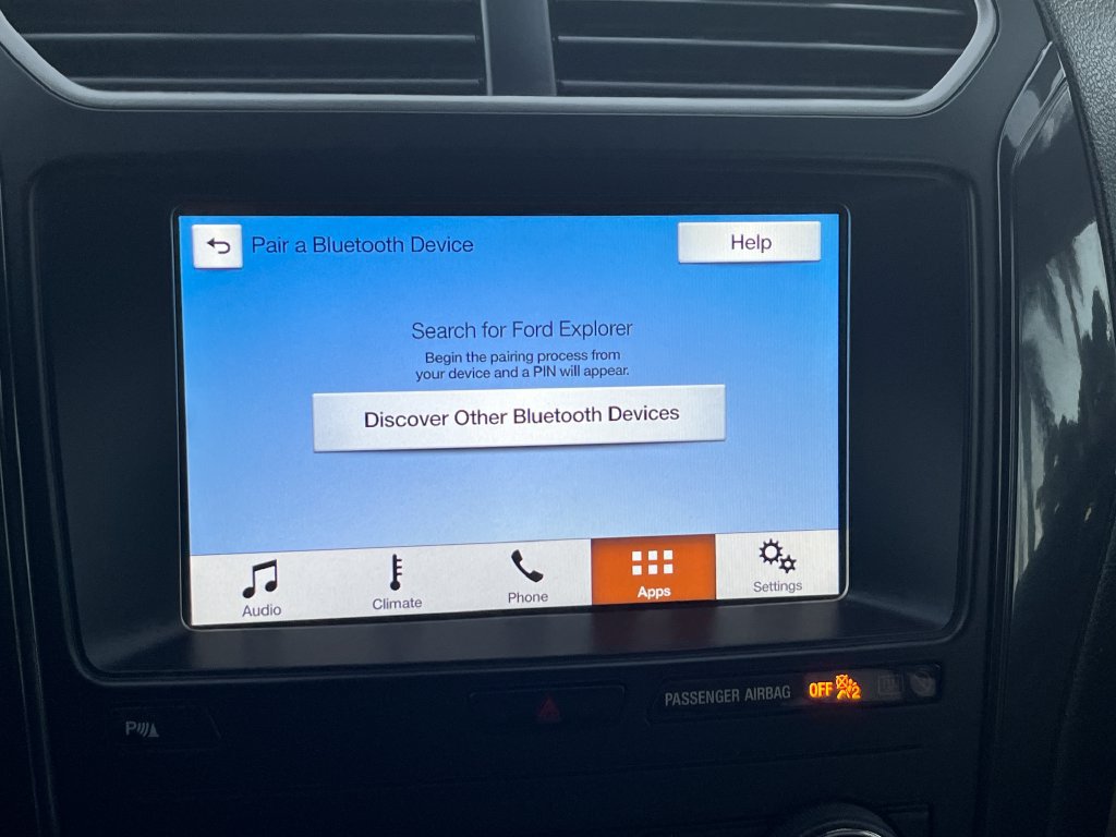Used 2018 Ford Explorer XLT w/ Equipment Group 202A AWD/4WD image 14