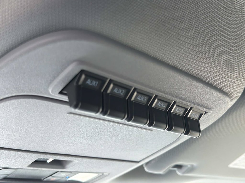 New 2026 Ford F550 2WD Crew Cab image 32