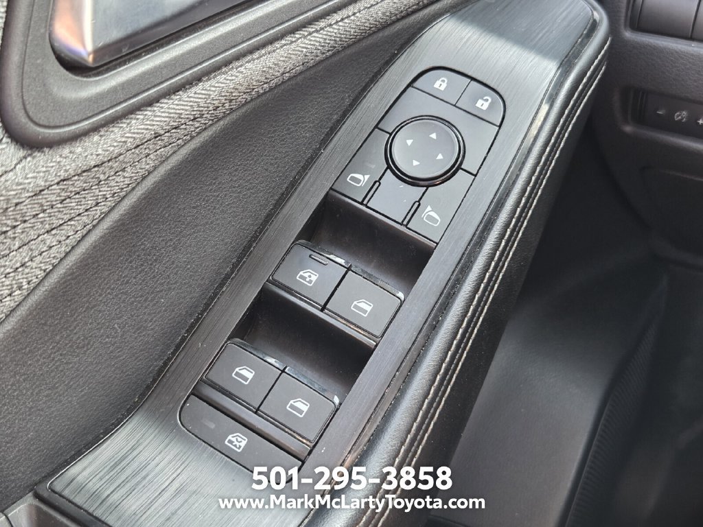 Used 2023 Nissan Rogue SV FWD image 23